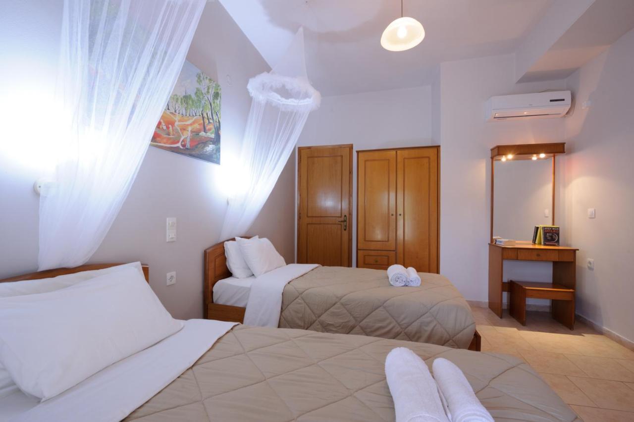 Hotel Elias & Vasili House Agios Georgios Pagon Exterior foto
